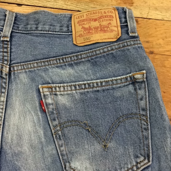 Levi’s Jean Shorts - Picture 2 of 7